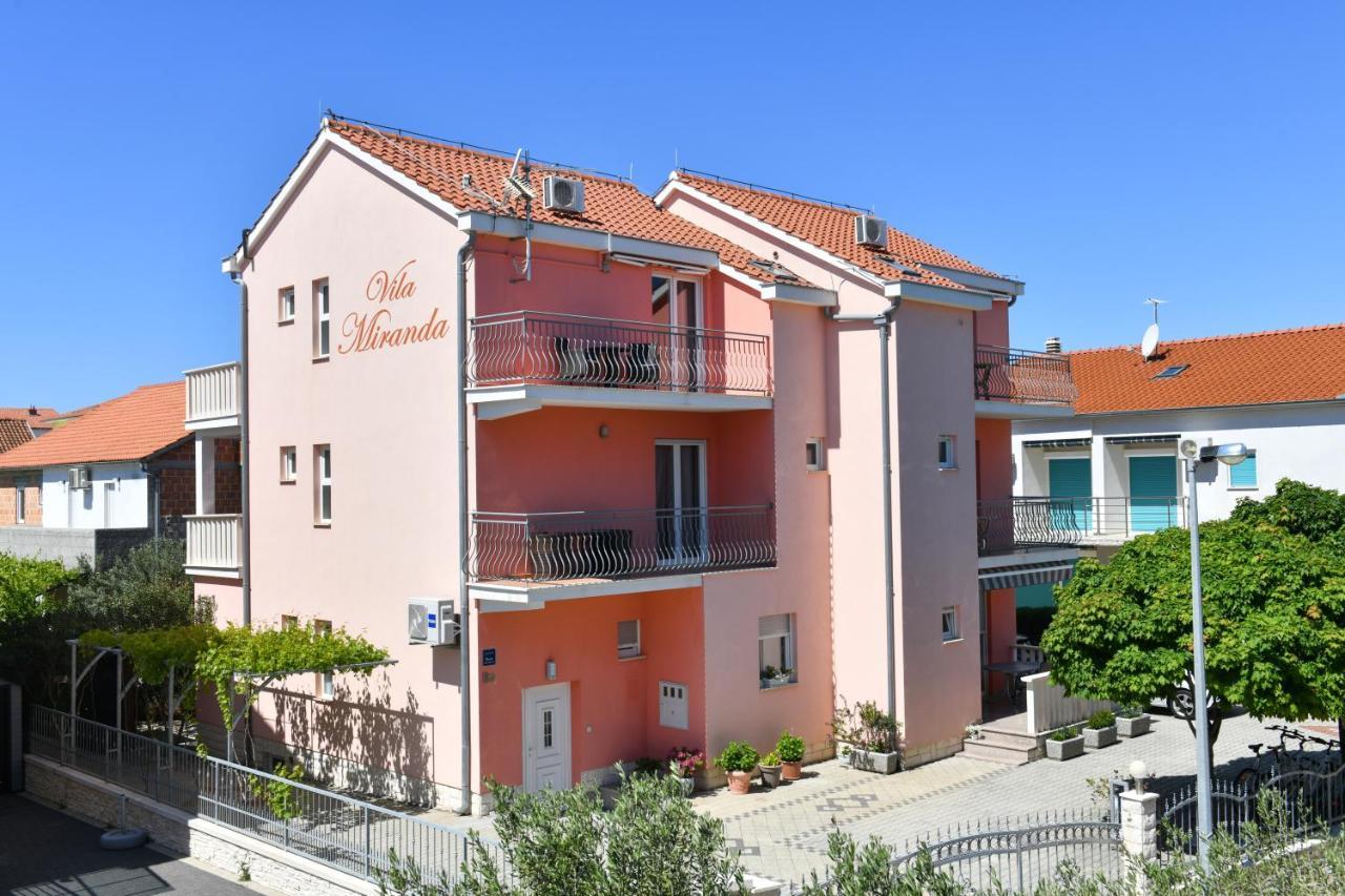 Apartments Villa Miranda Vodice Exteriör bild