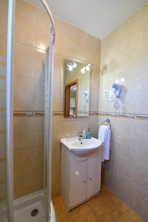 Apartments Villa Miranda Vodice Exteriör bild