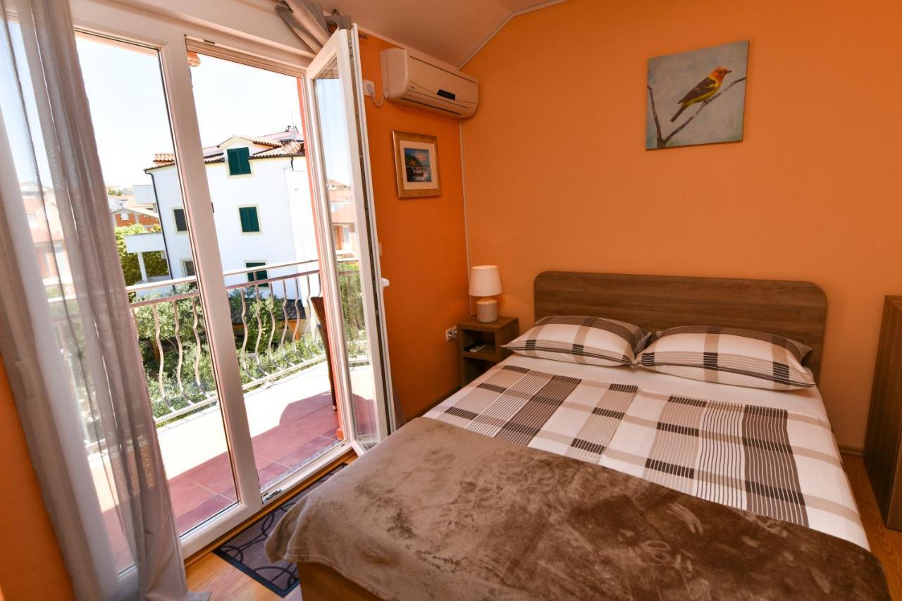 Apartments Villa Miranda Vodice Exteriör bild