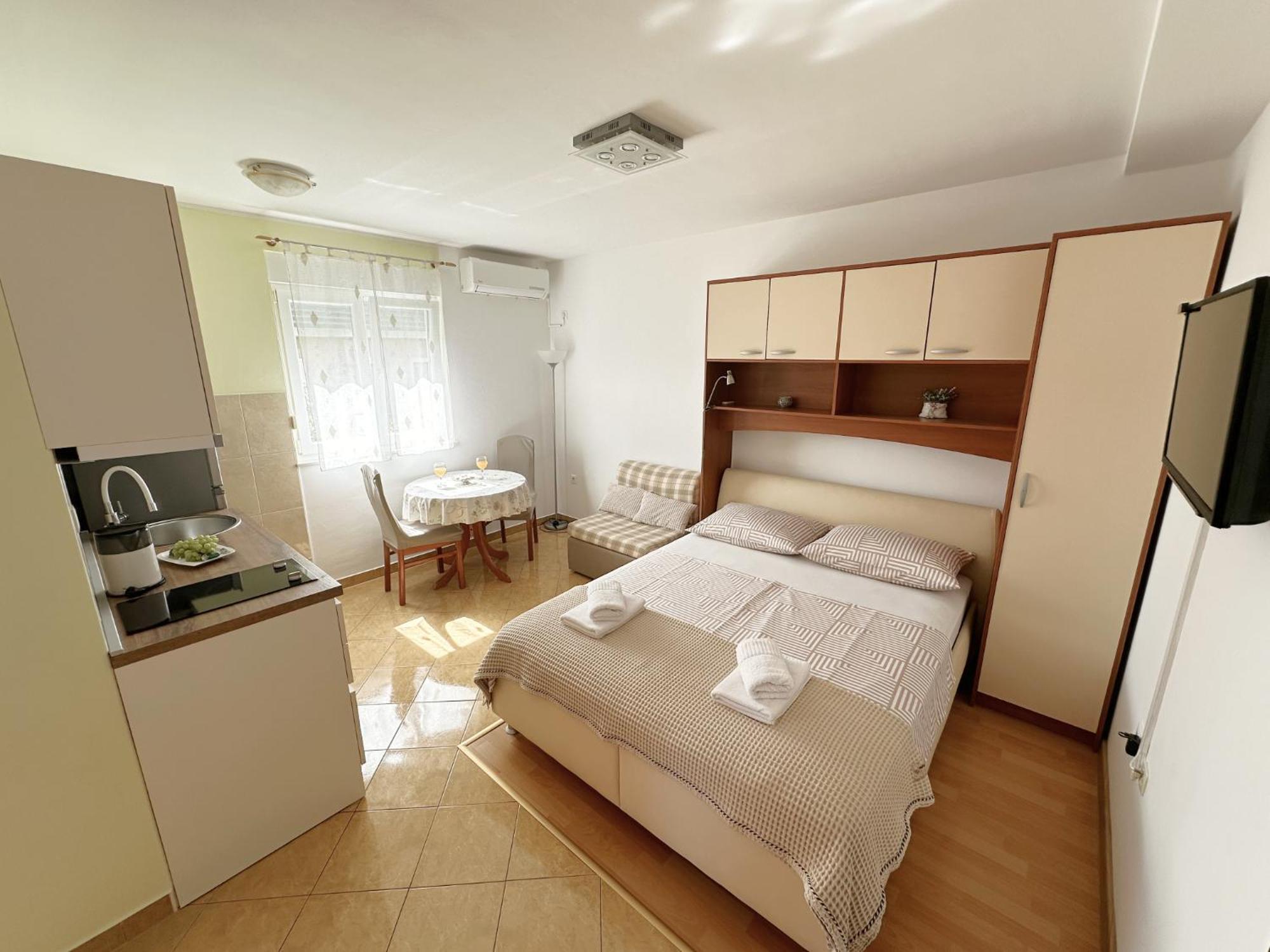Apartments Villa Miranda Vodice Exteriör bild